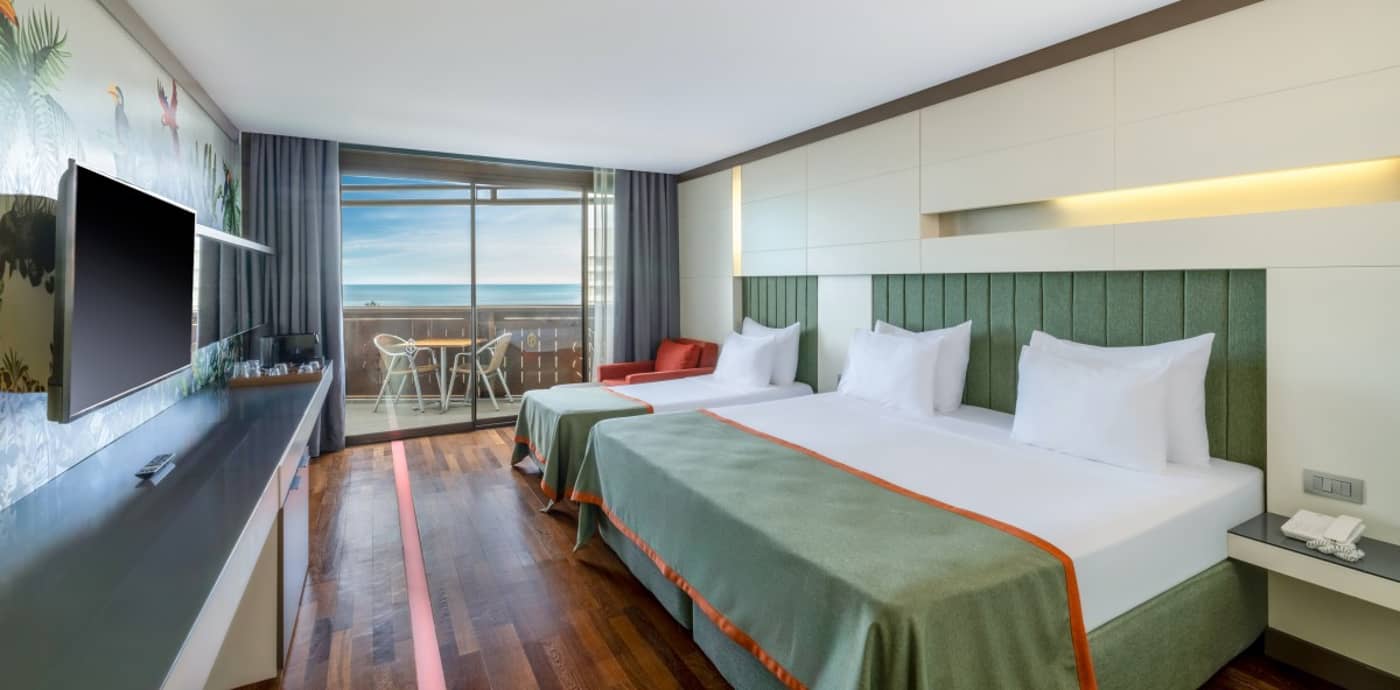 Nirvana Cosmopolitan