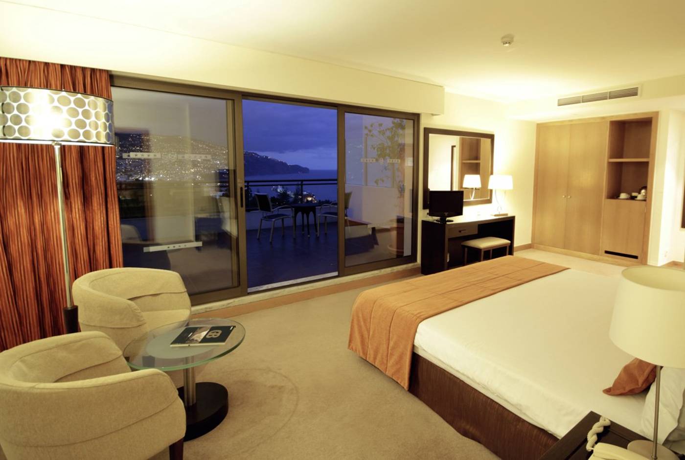 TUI-Blue-Gardens-Adults-Only-Savoy-Signature-Room-31
