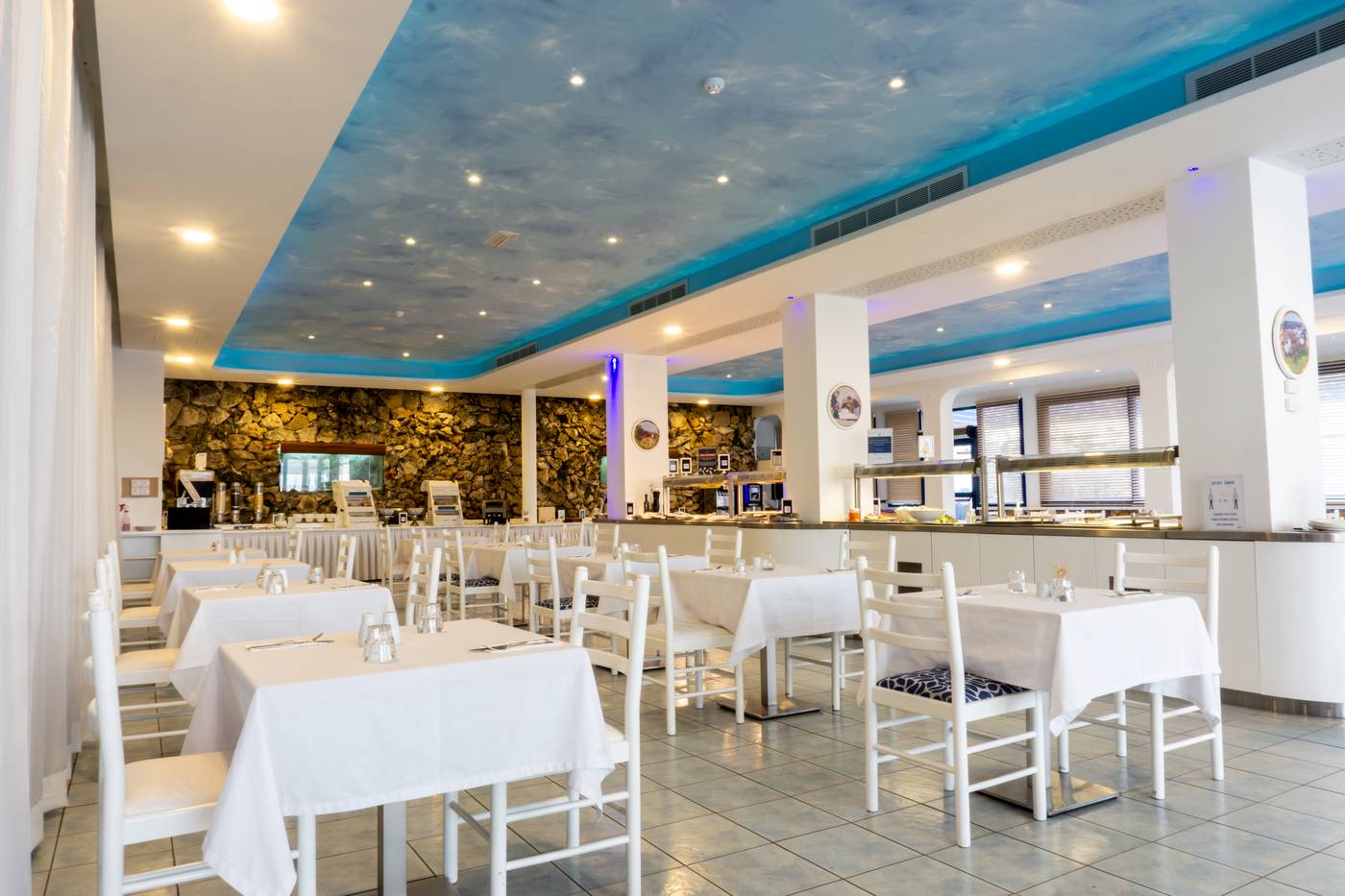 Anonymous-Beach-Hotel-Restaurant-26