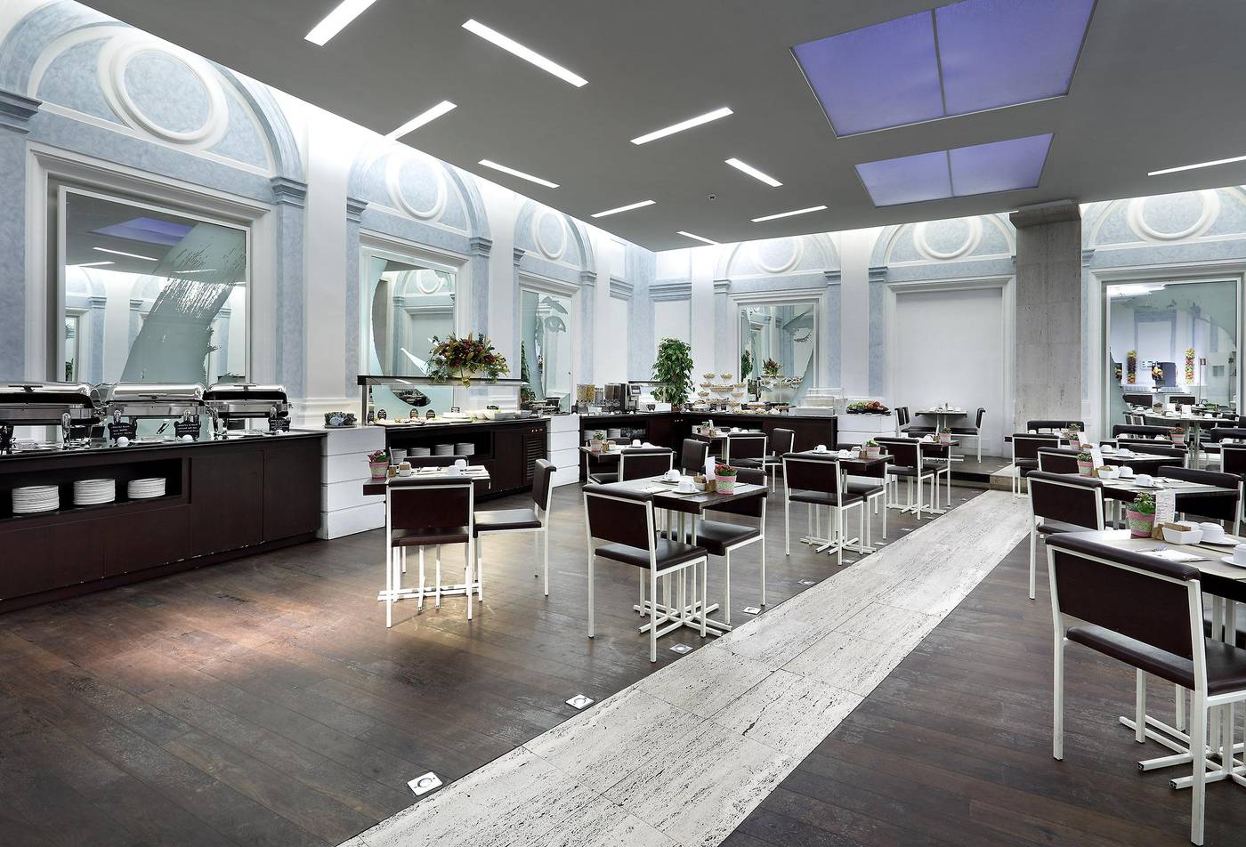 International-Palace-Restaurant-36