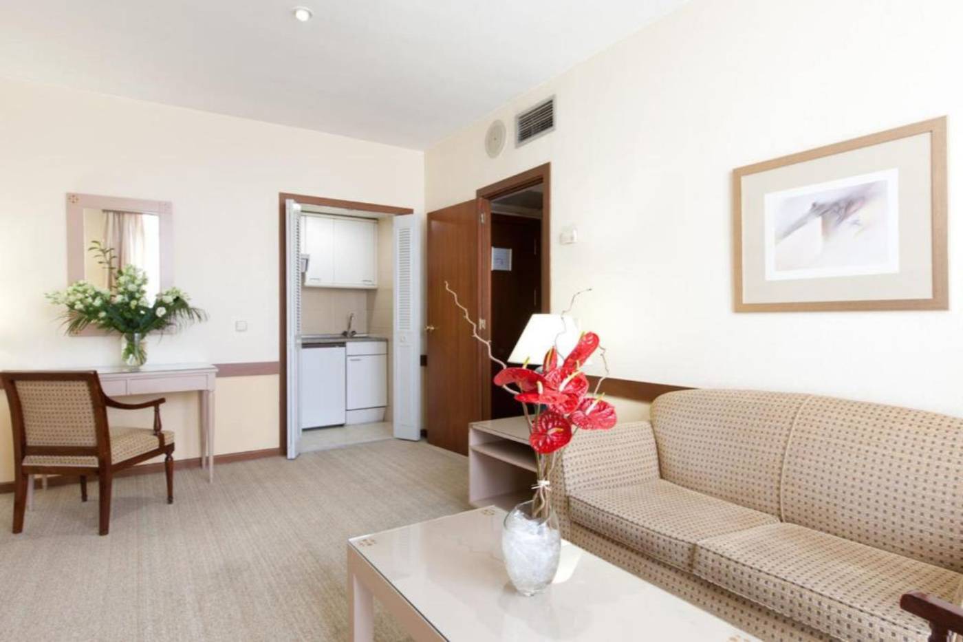 Espahotel-Plaza-Basilica-Room-25