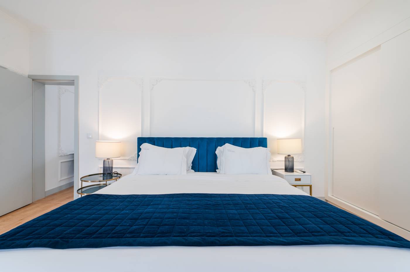 Via-Augusta-129-Room-25