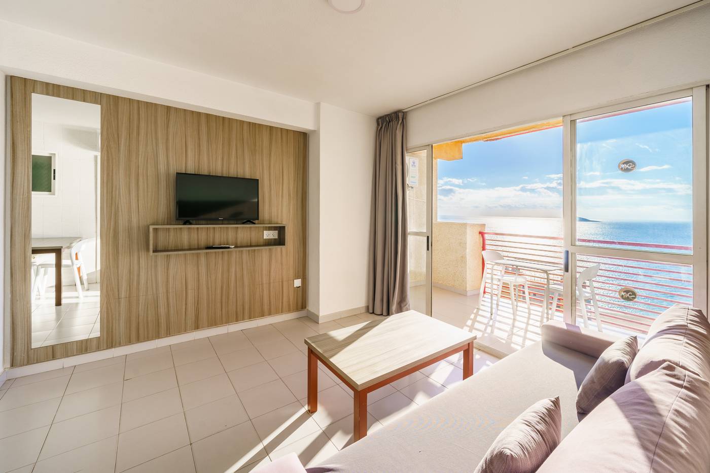 El-Faro-By-MC-Room-4