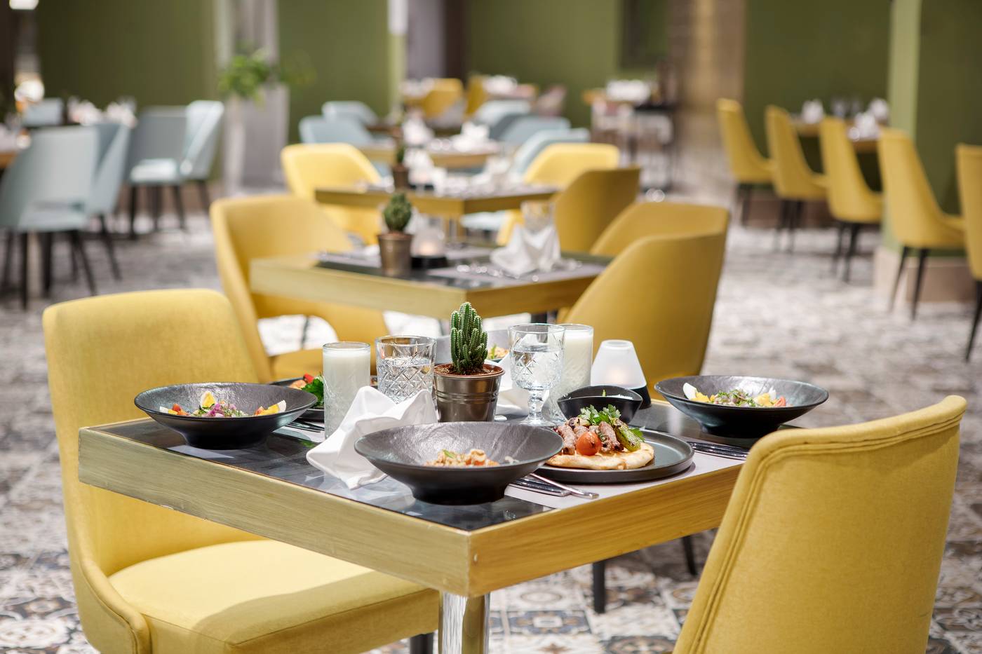 Nirvana-Cosmopolitan-Restaurant-55