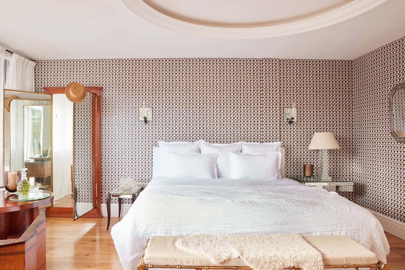 Brindos Lac & Château-France-ANGLET-Room-5