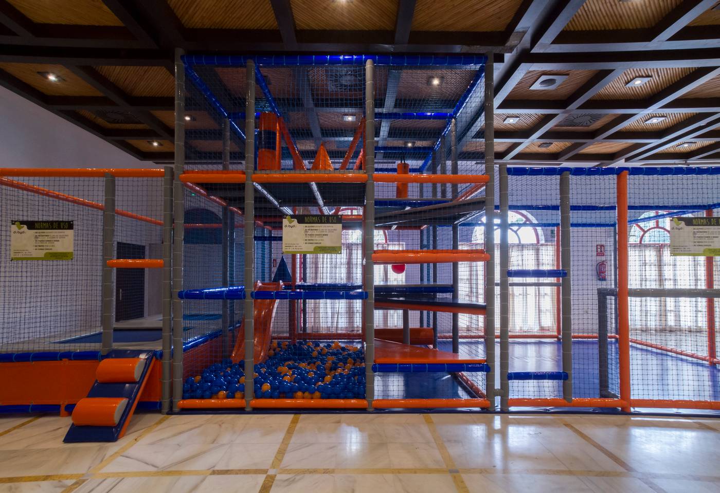 Ibersol-Almunecar-Beach-Spa-Sports-and-Entertainment-47