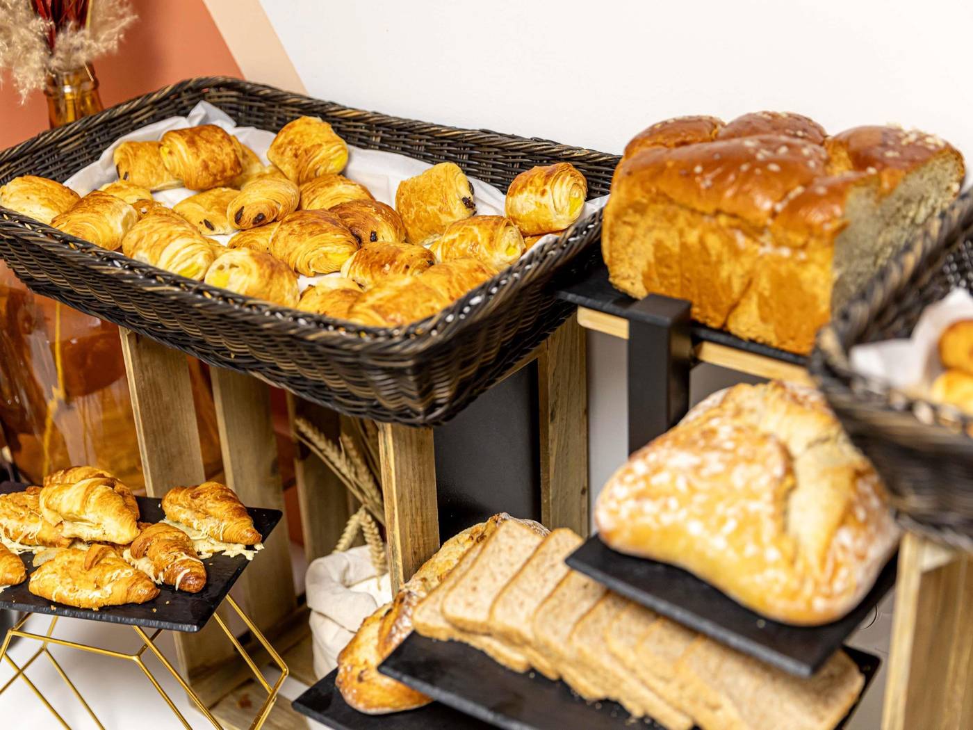 Ibis-Styles-Paris-Cambronne-Restaurant-47