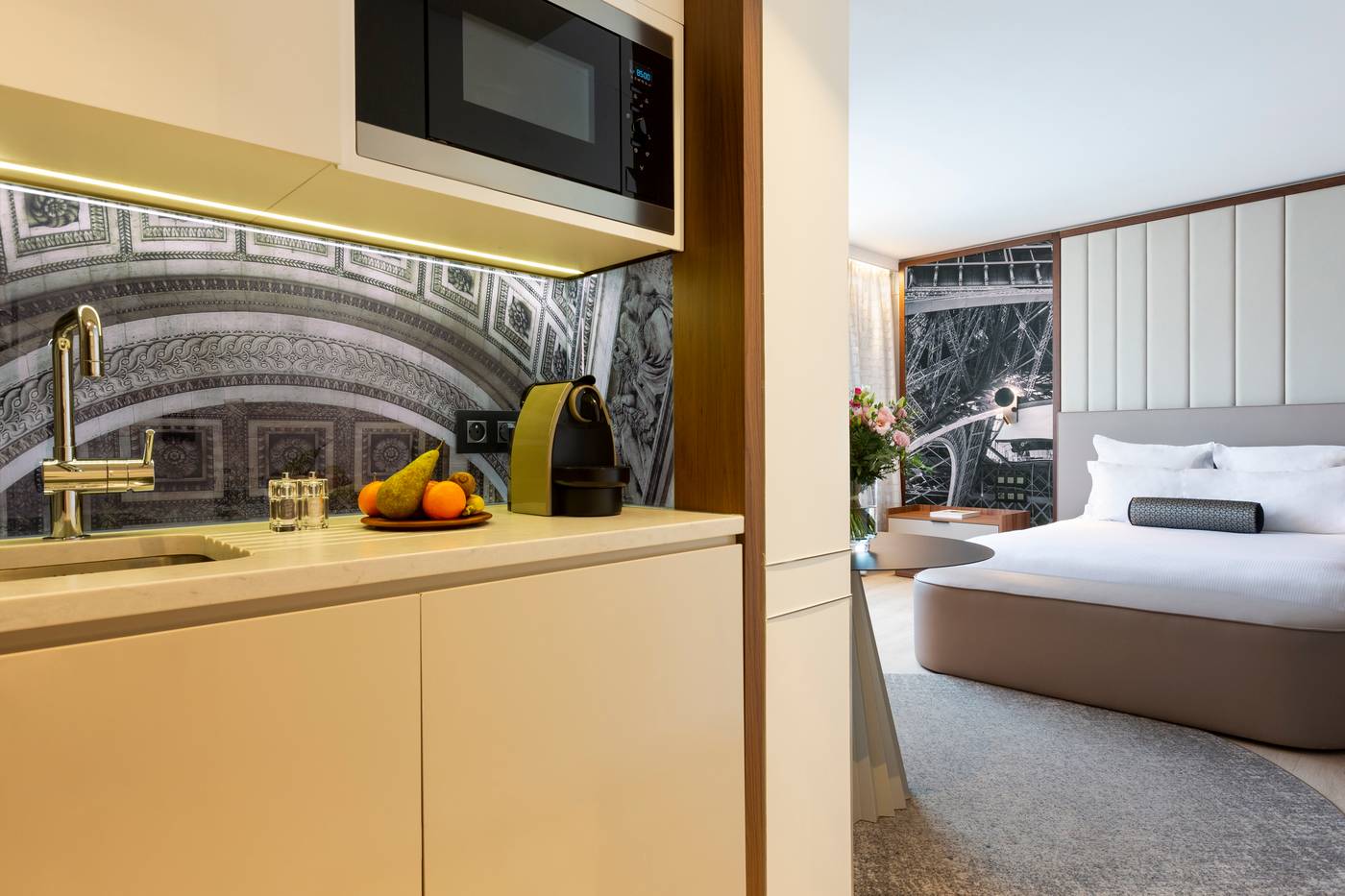 La-Clef-Tour-Eiffel-Paris-by-The-Crest-Collection-Room-5