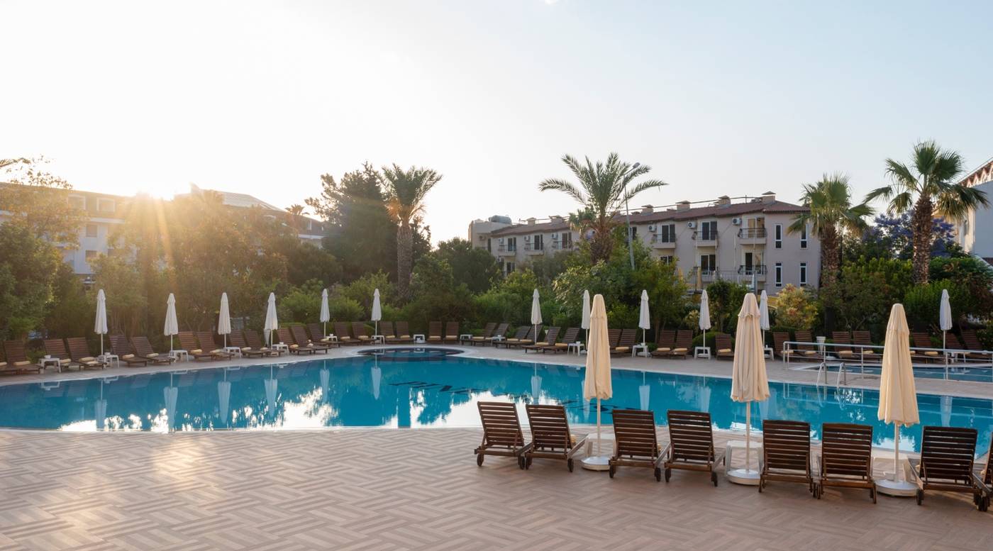 Pine-House-Hotel-General-view-6