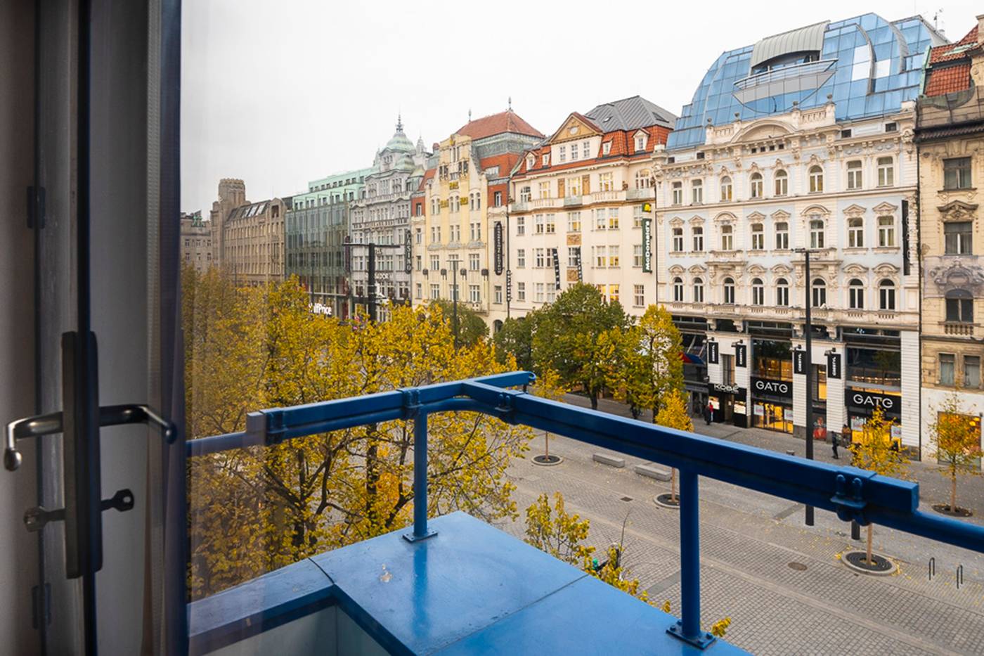 EA-Hotel-Julis-Room-1