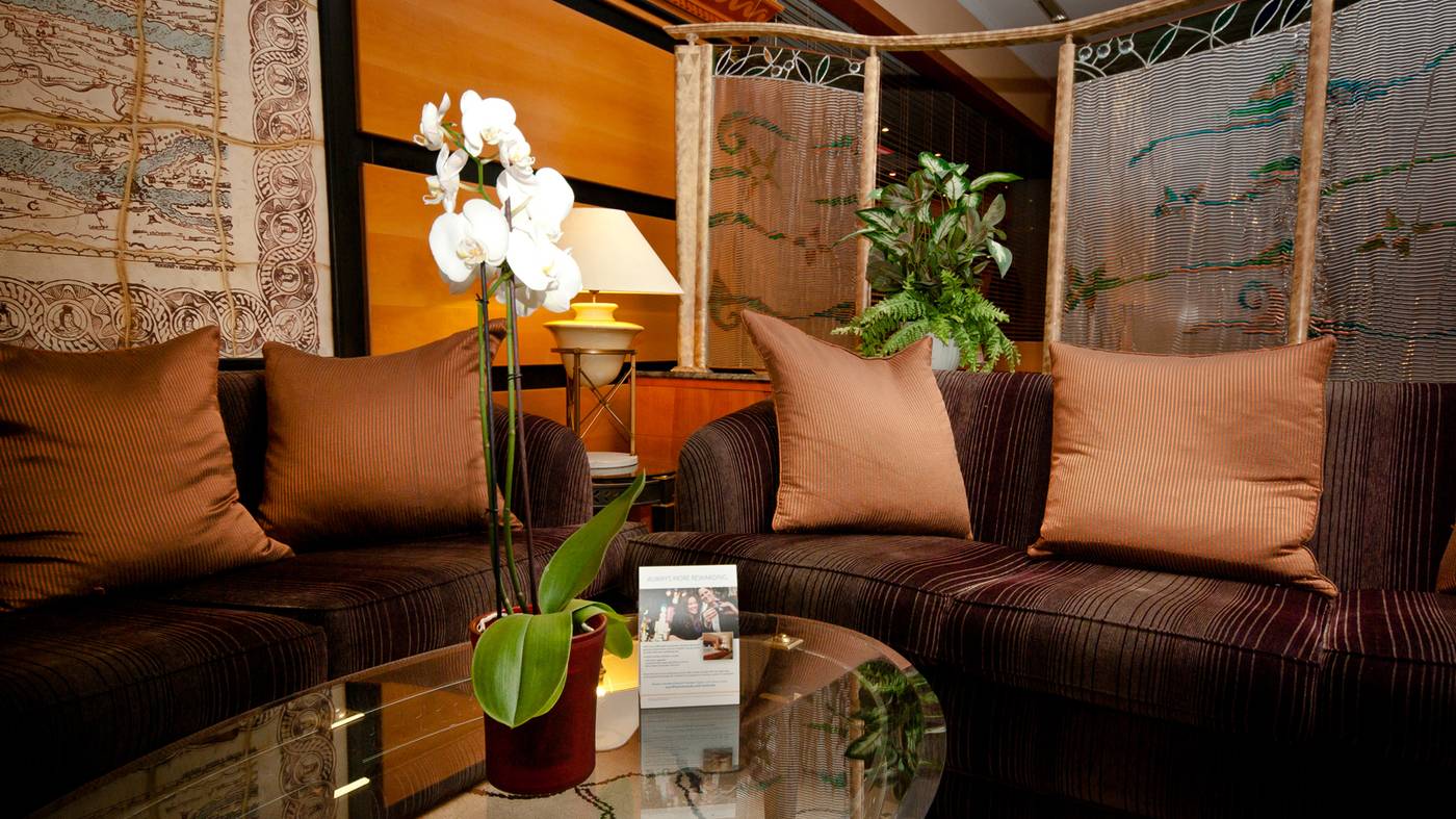 Verdi-Budapest-Aquincum-Lobby-5