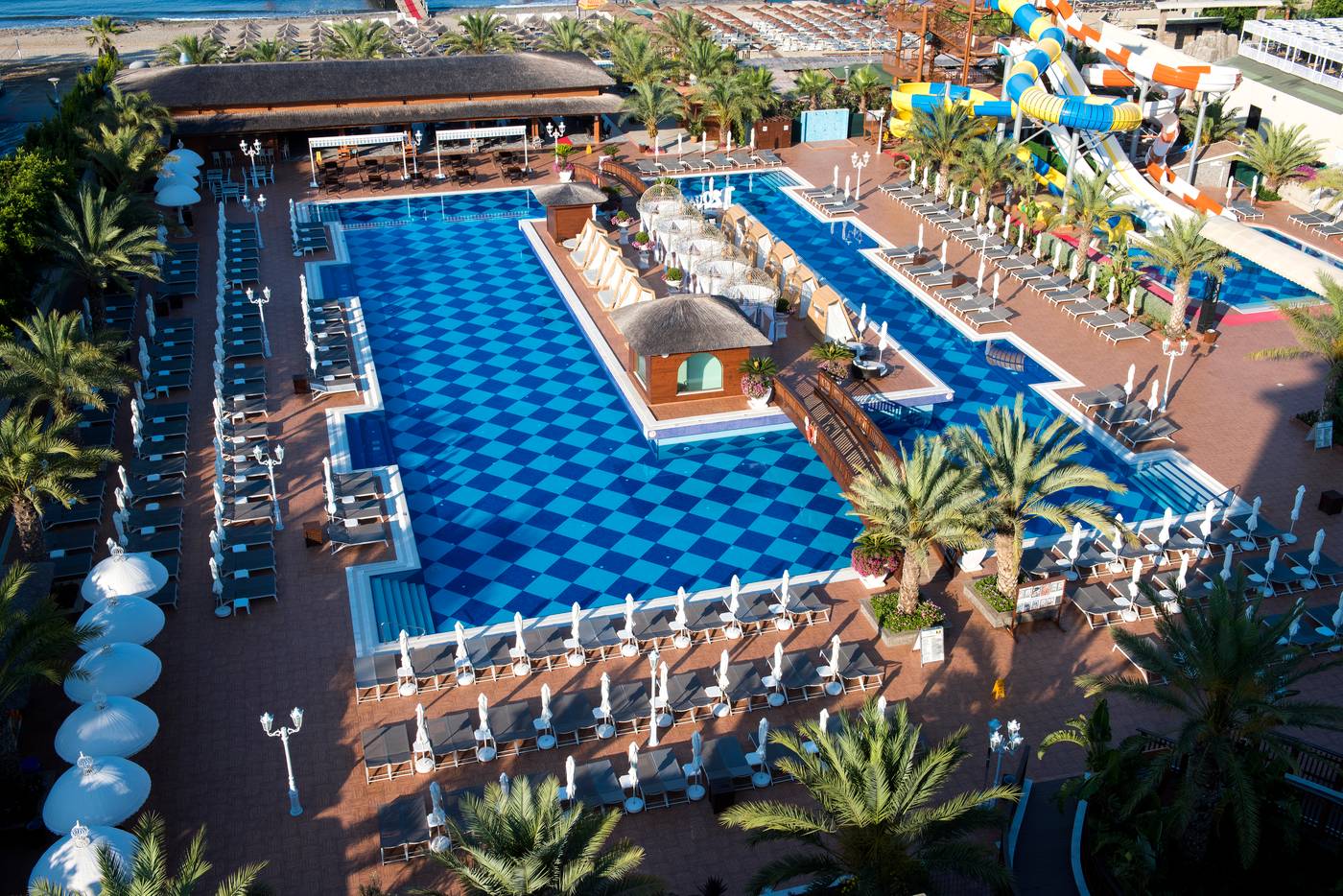 Quattro-Beach-Spa---Resort-Hotel-Pool-1