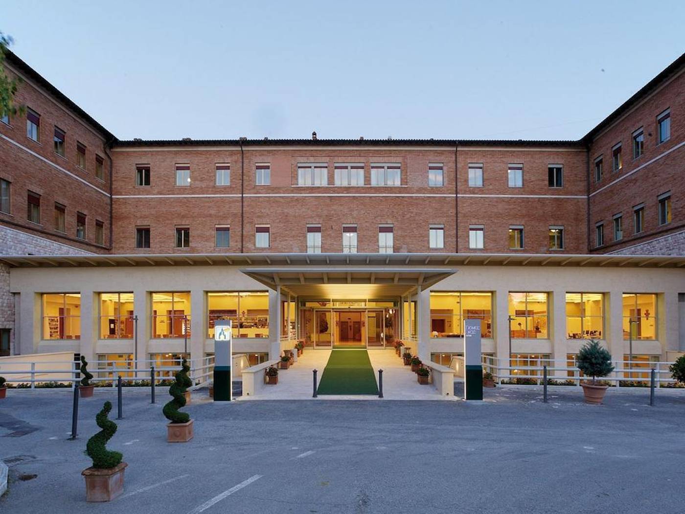 Domus Pacis Assisi-Italy-SANTA MARIA DEGLI ANGELI-General view-1