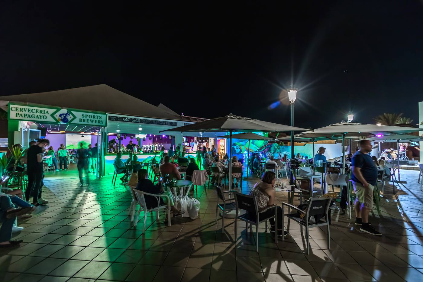 Oasis-Papagayo-Sport---Family-Bar-63