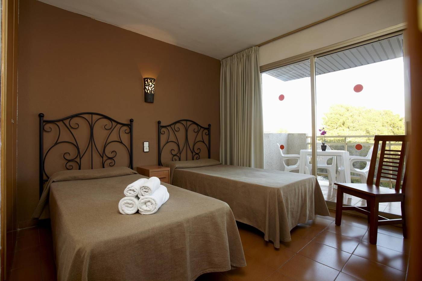 Mediterranean-Suite-Room-14