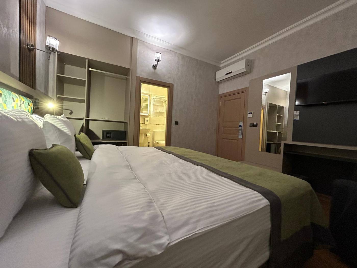 The Best City Kadıköy-Turkey-istanbul-Room-1