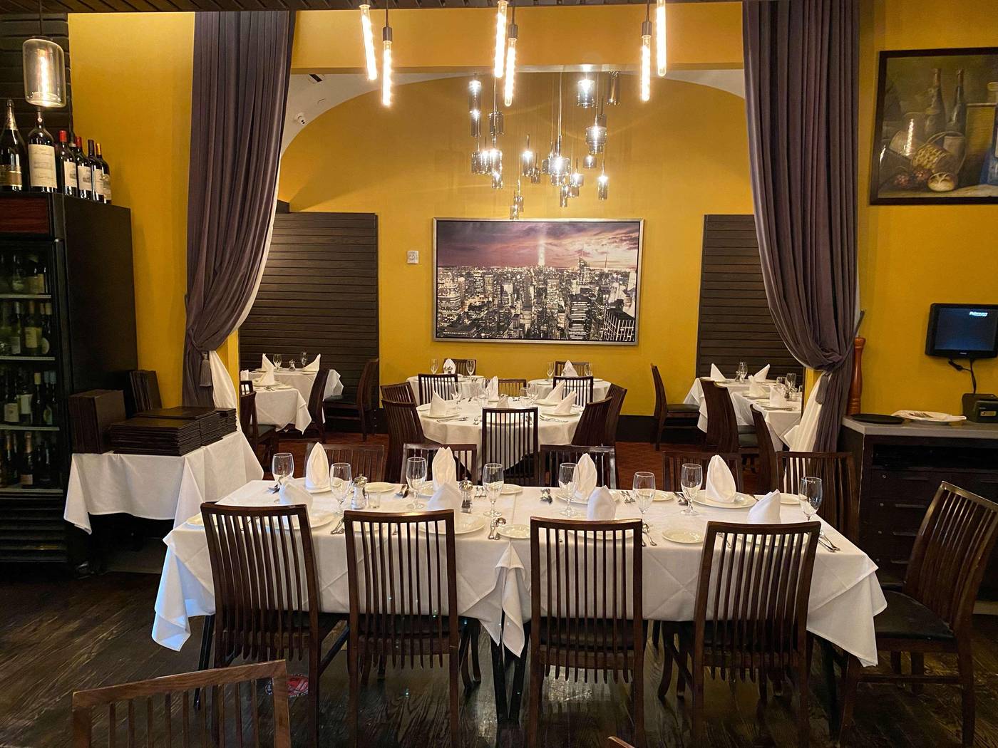 Hilton-Garden-Inn-New-York-Times-Square-North-Restaurant-47