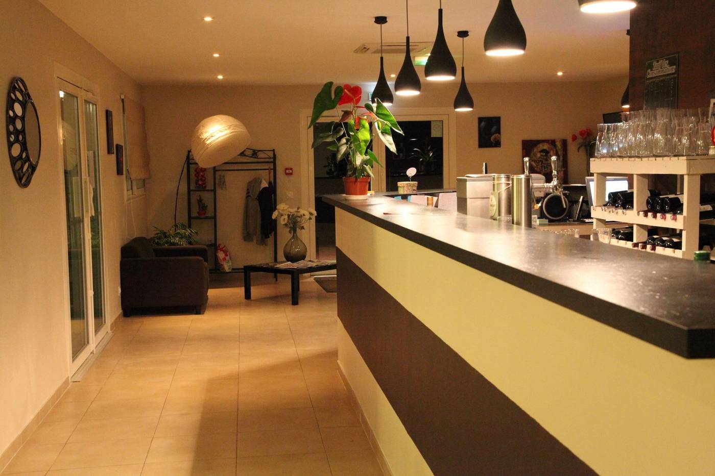 Hôtel restaurant l'Espassole-France-THUIR-Lobby-8
