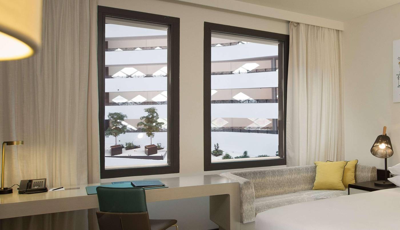 Hilton-Amsterdam-Airport-Schiphol-Room-40