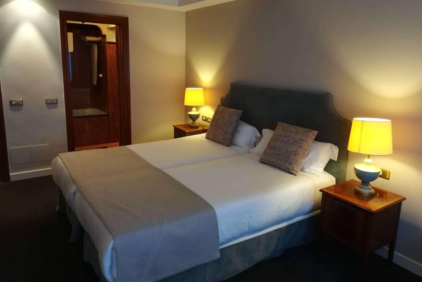 Hotel-Avenue-Louise-Brussels-Trademark-Collection-Room-29