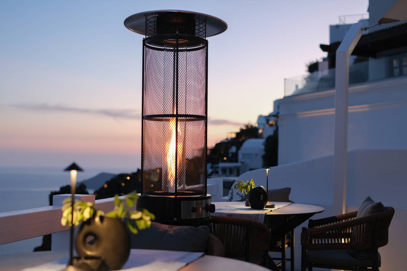 Aqua-Luxury-Suites-Bar-8