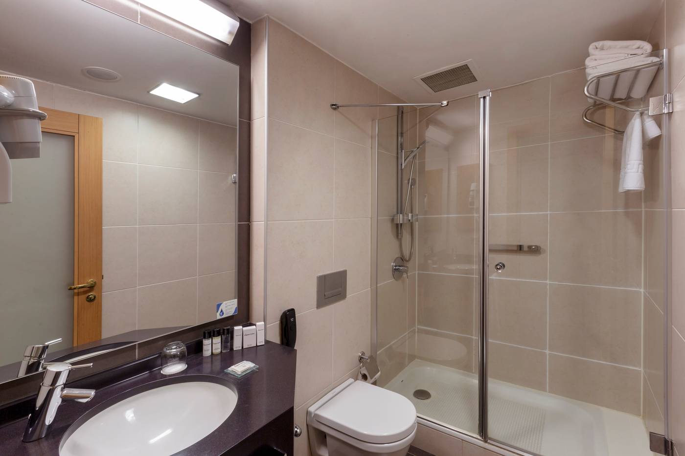 Nippon-Hotel-Istanbul-Room-42