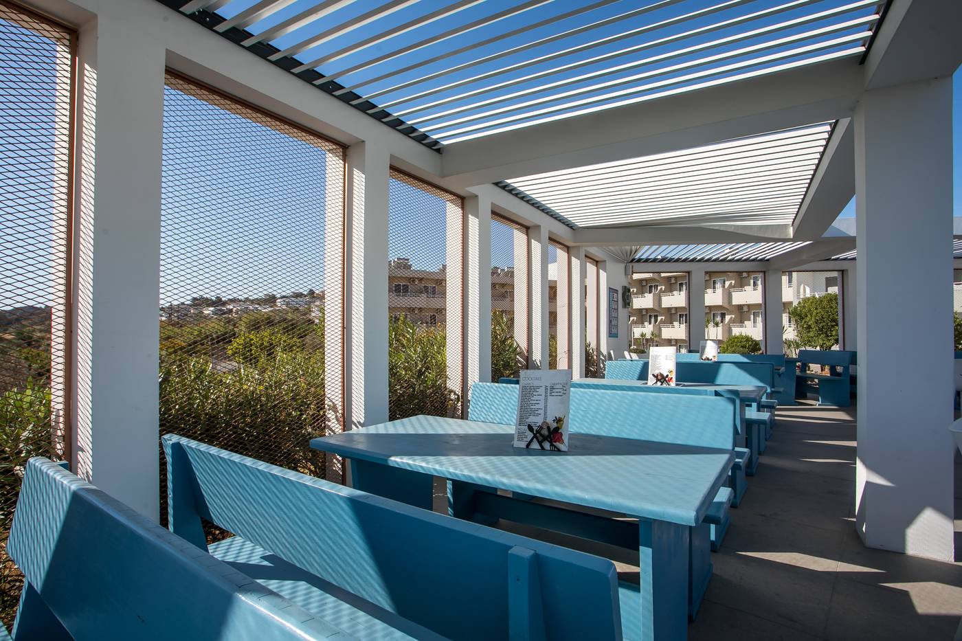 Hillside-Studios-Restaurant-17