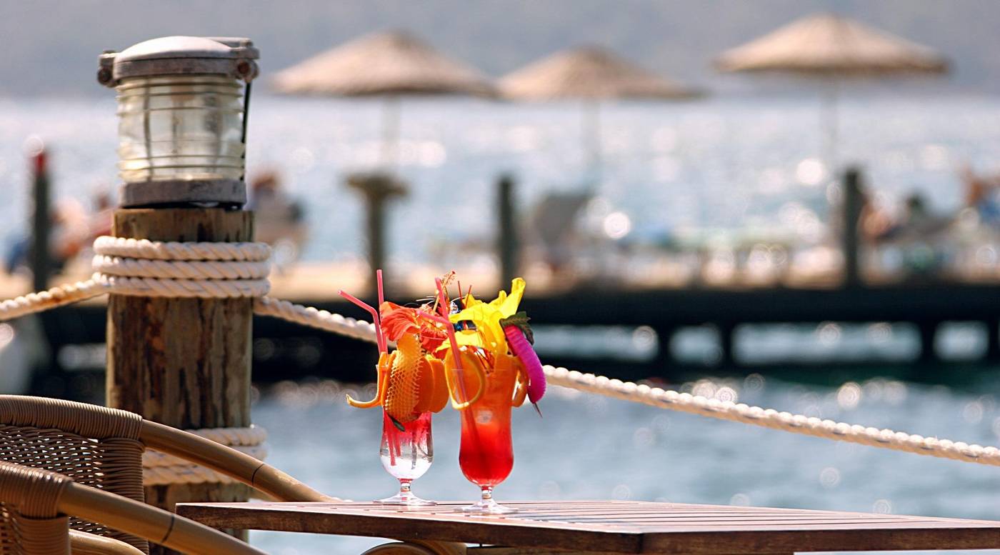 Blue-Dreams-Resorts---Spa-Bar-65