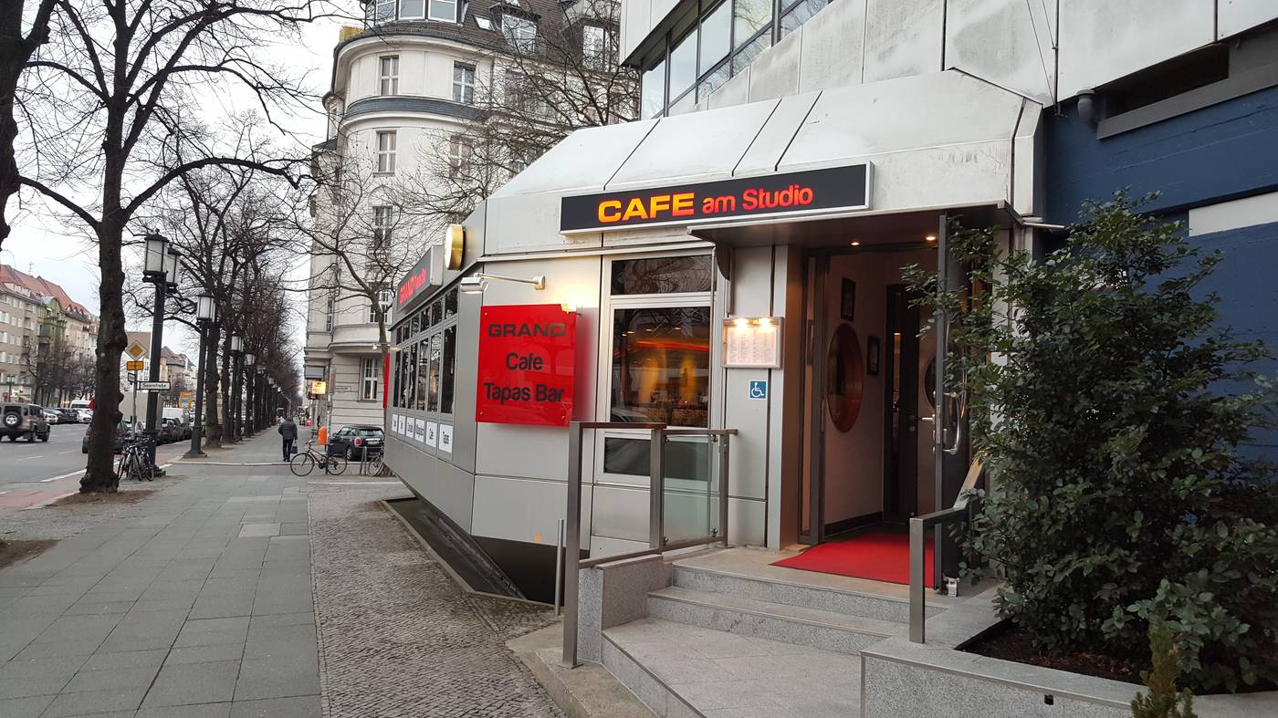 enjoy-Hotel-am-Studio-General-view-1