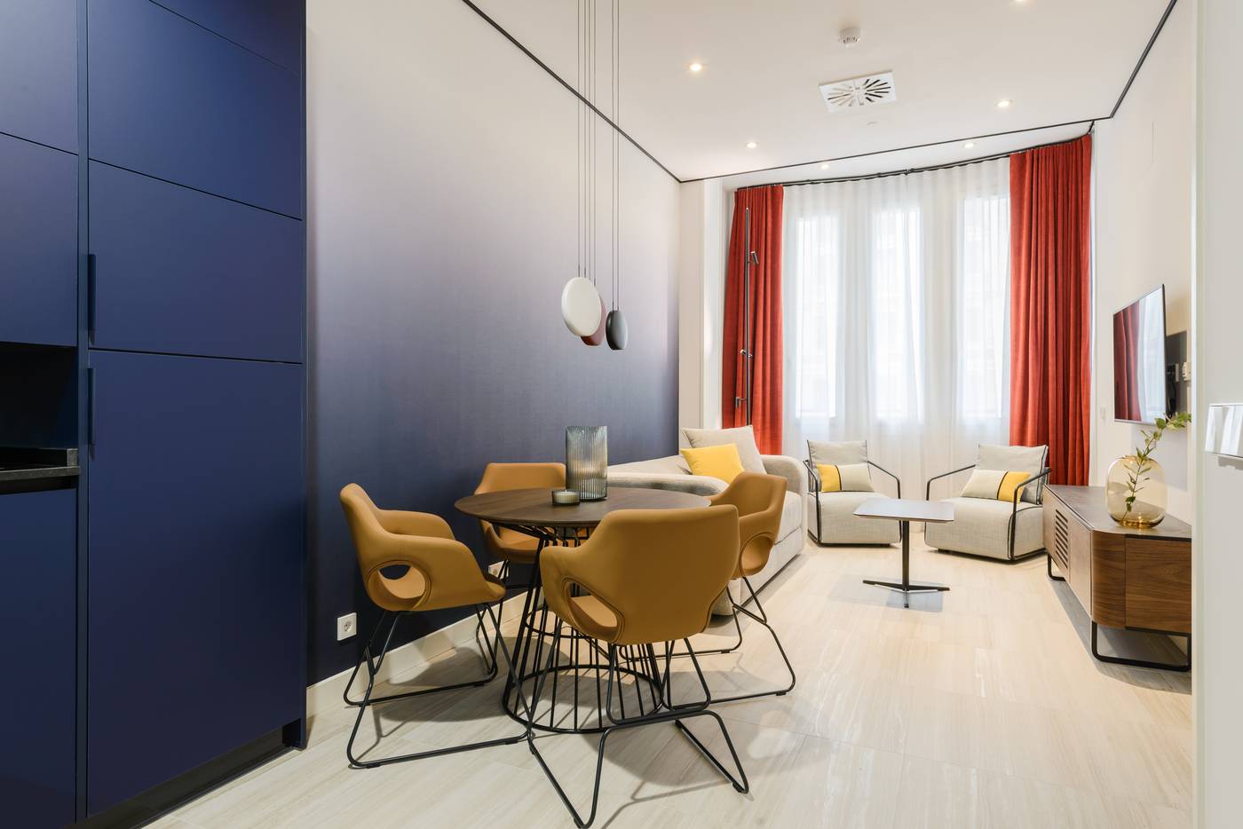 Smartrental-Collection-Gran-Via-Centric-II-Room-36