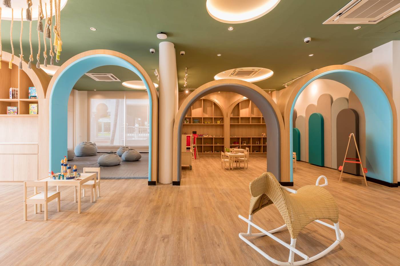 Outrigger-Koh-Samui-Beach-Resort-Sports-and-Entertainment-68