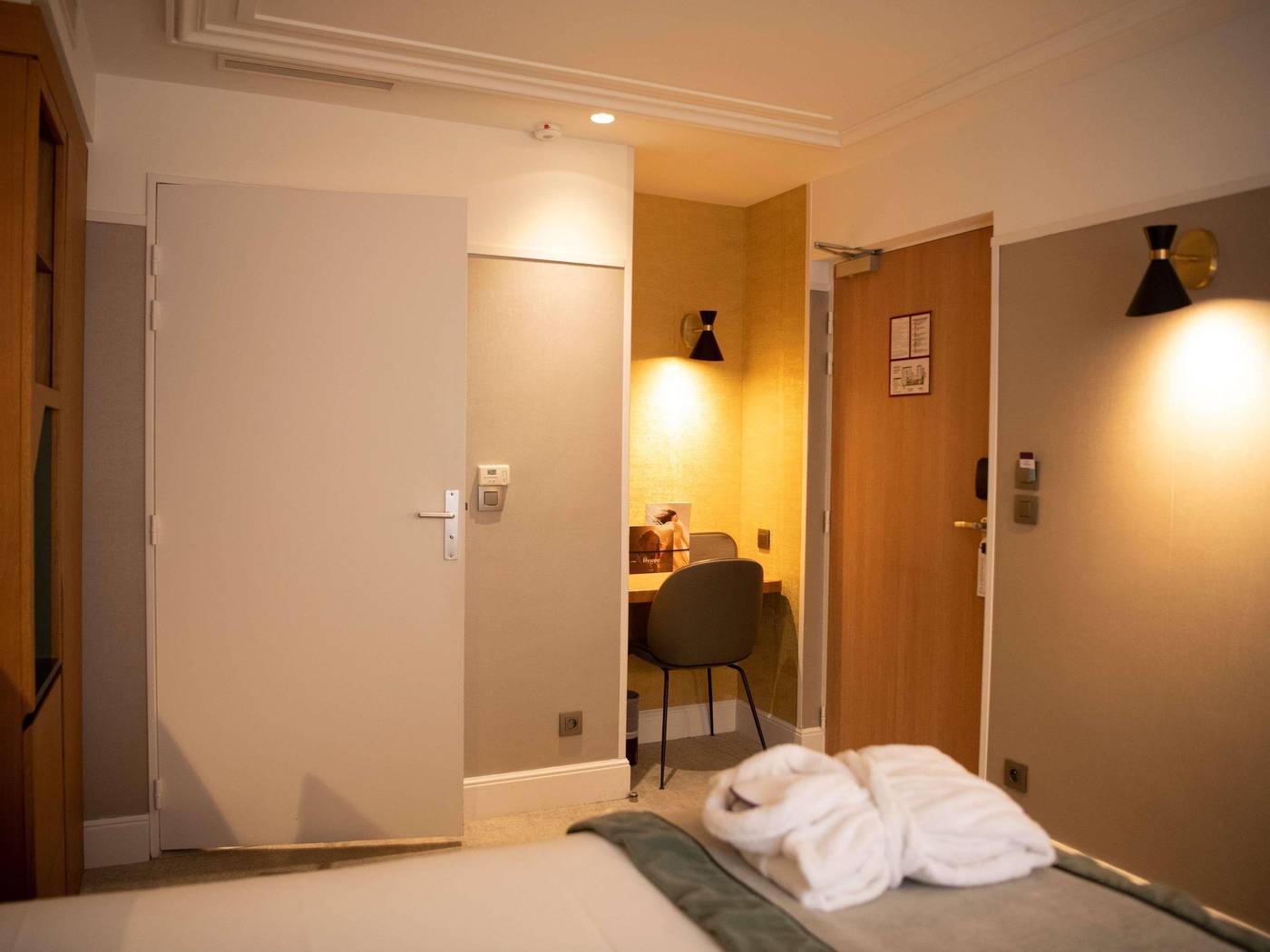 Mercure-Paris-Opera-Garnier-Room-43