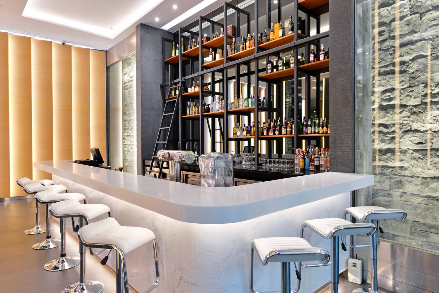 Hotel-Royal-Bangkok---Chinatown-Lobby-8