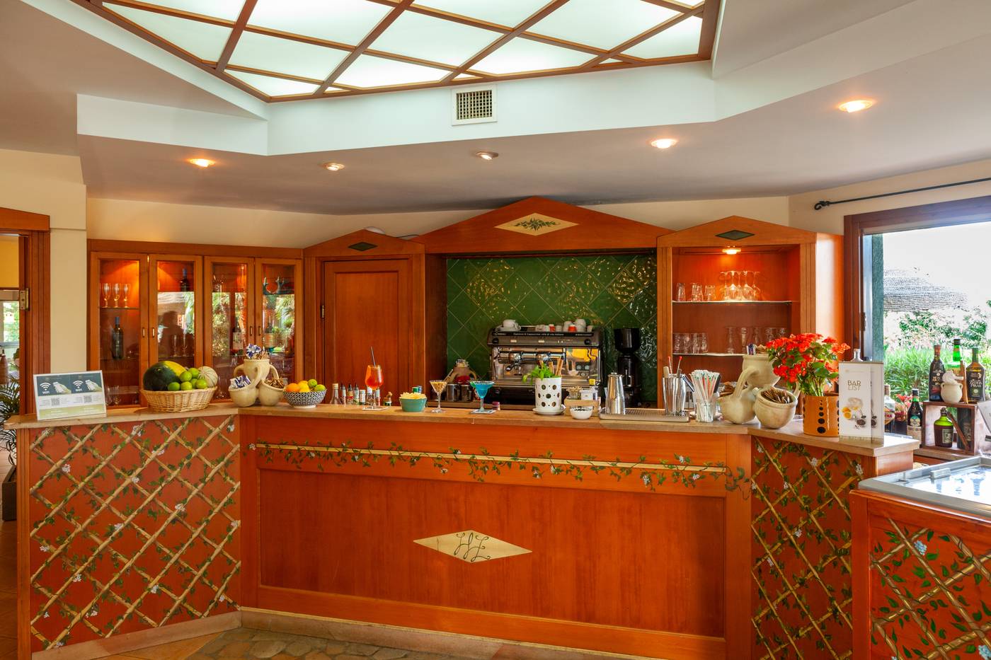 iH-Hotels-Villasimius-Le-Zagare-Resort-Bar-54