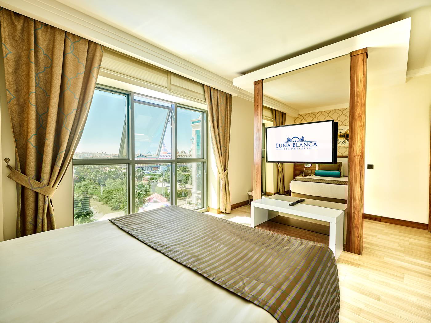 Luna Blanca Resort