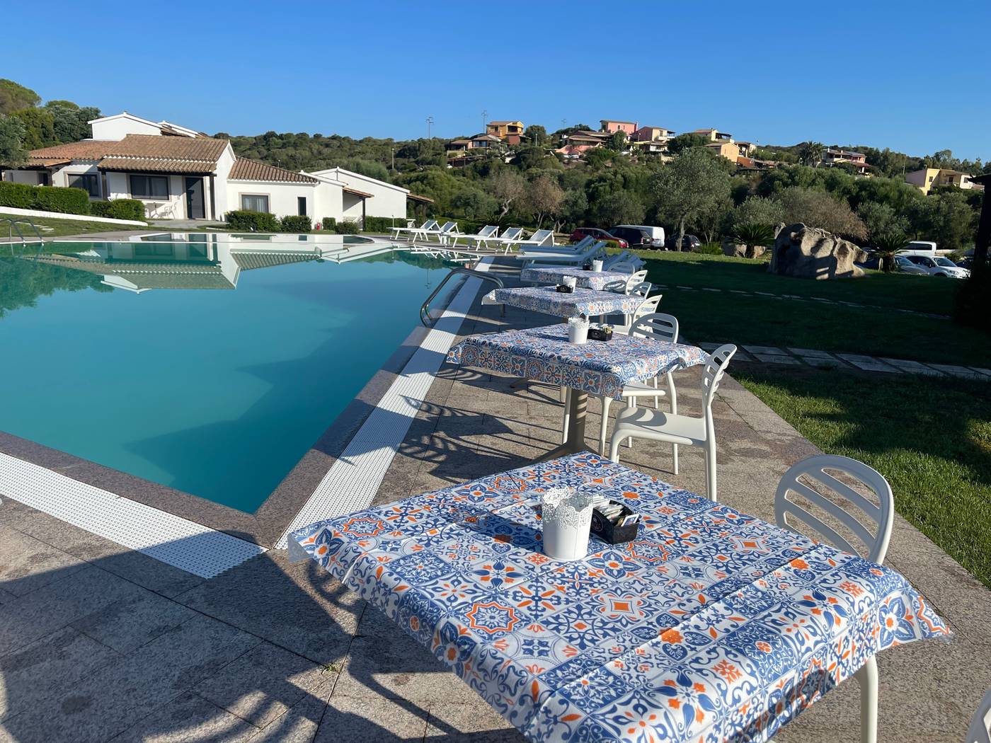 La-Smeraldina-Resort-Pool-15