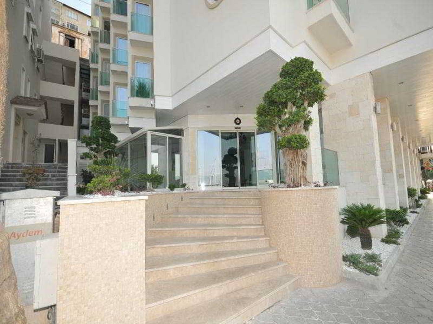 Alesta-Yacht-Hotel-General-view-4