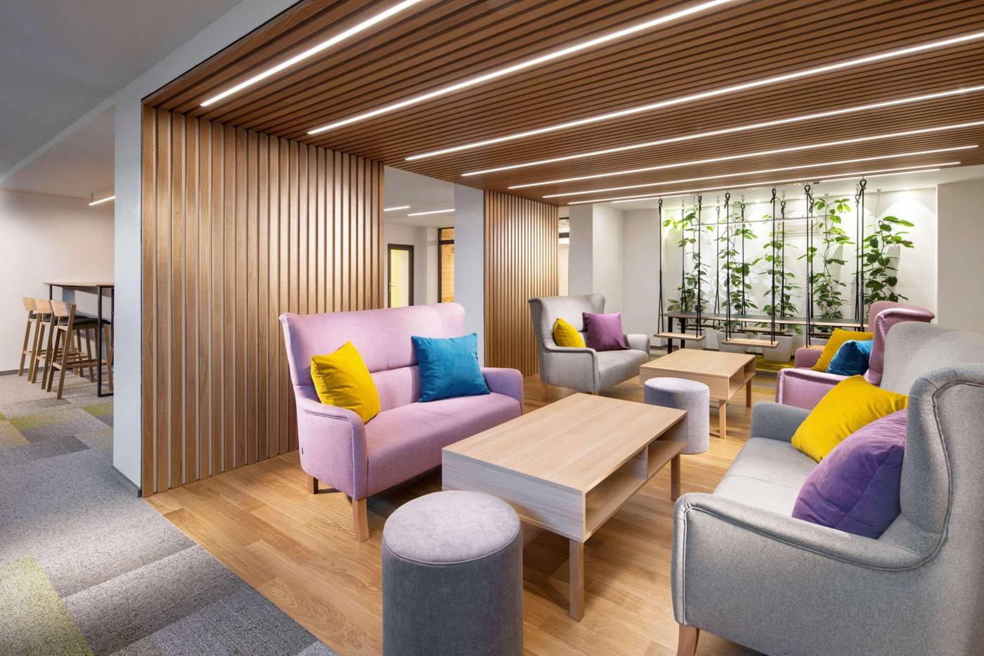 Comfort-Hotel-Prague-City-East-Lobby-11