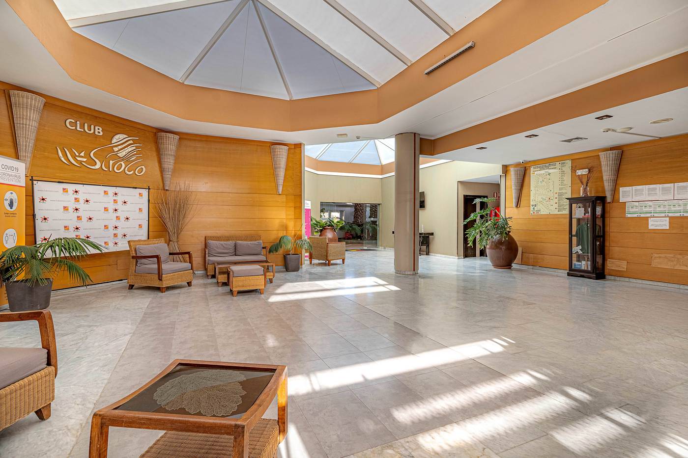 Hotel-Siroco---Serenity---Adults-Only-Lobby-42