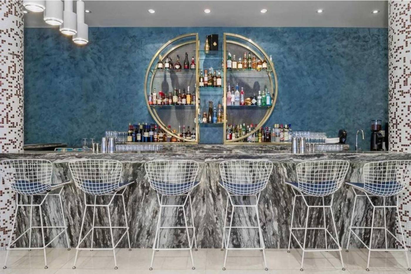 OPUS-Vancouver-Bar-9