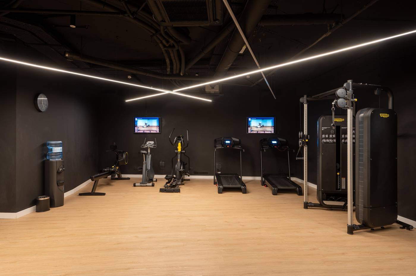 Sesimbra-Oceanfront-Hotel-Sports-and-Entertainment-42