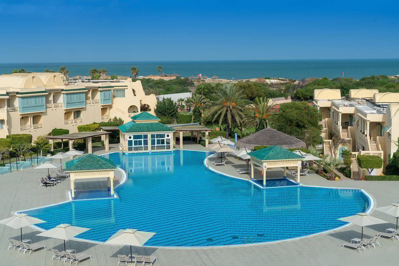 Carthage-Thalasso-Resort-Pool-2