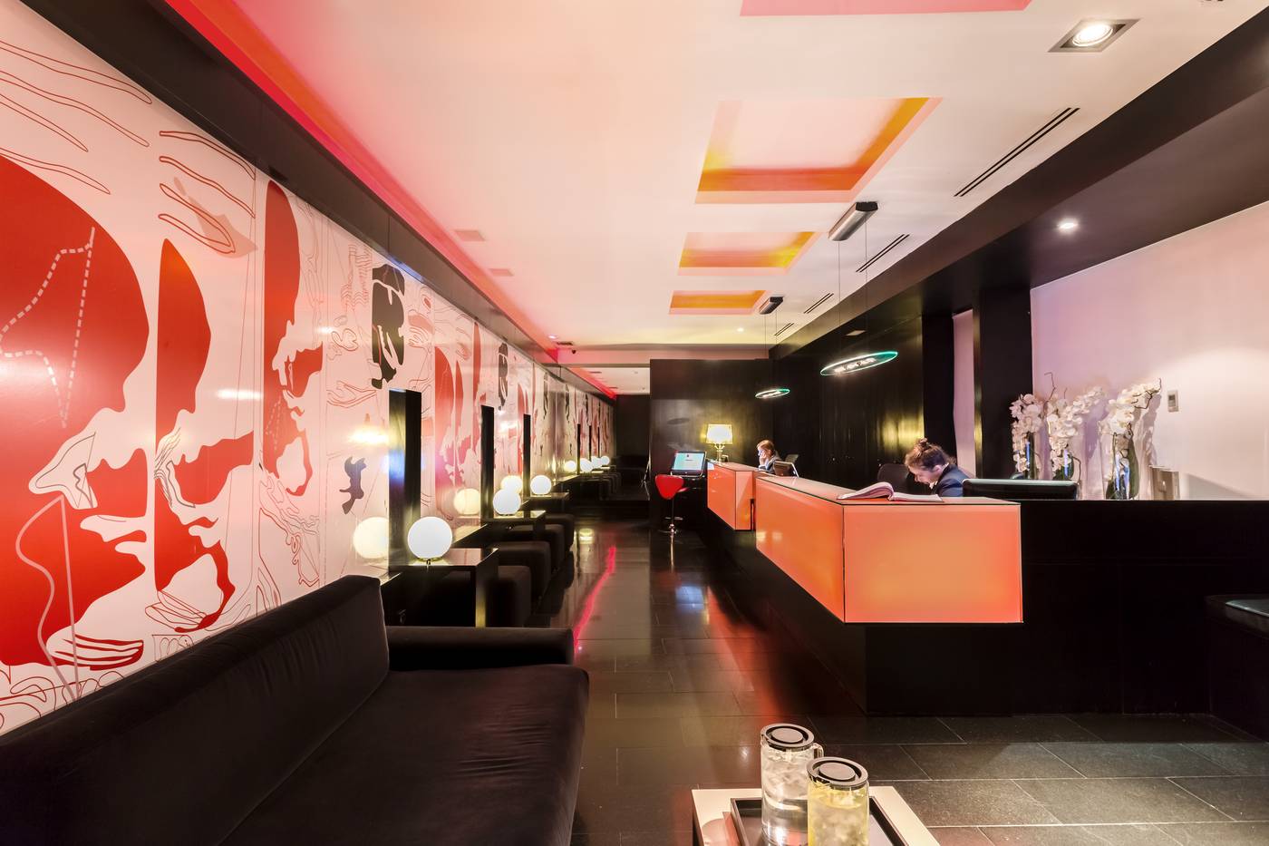 Room-Mate-Mario-Lobby-28