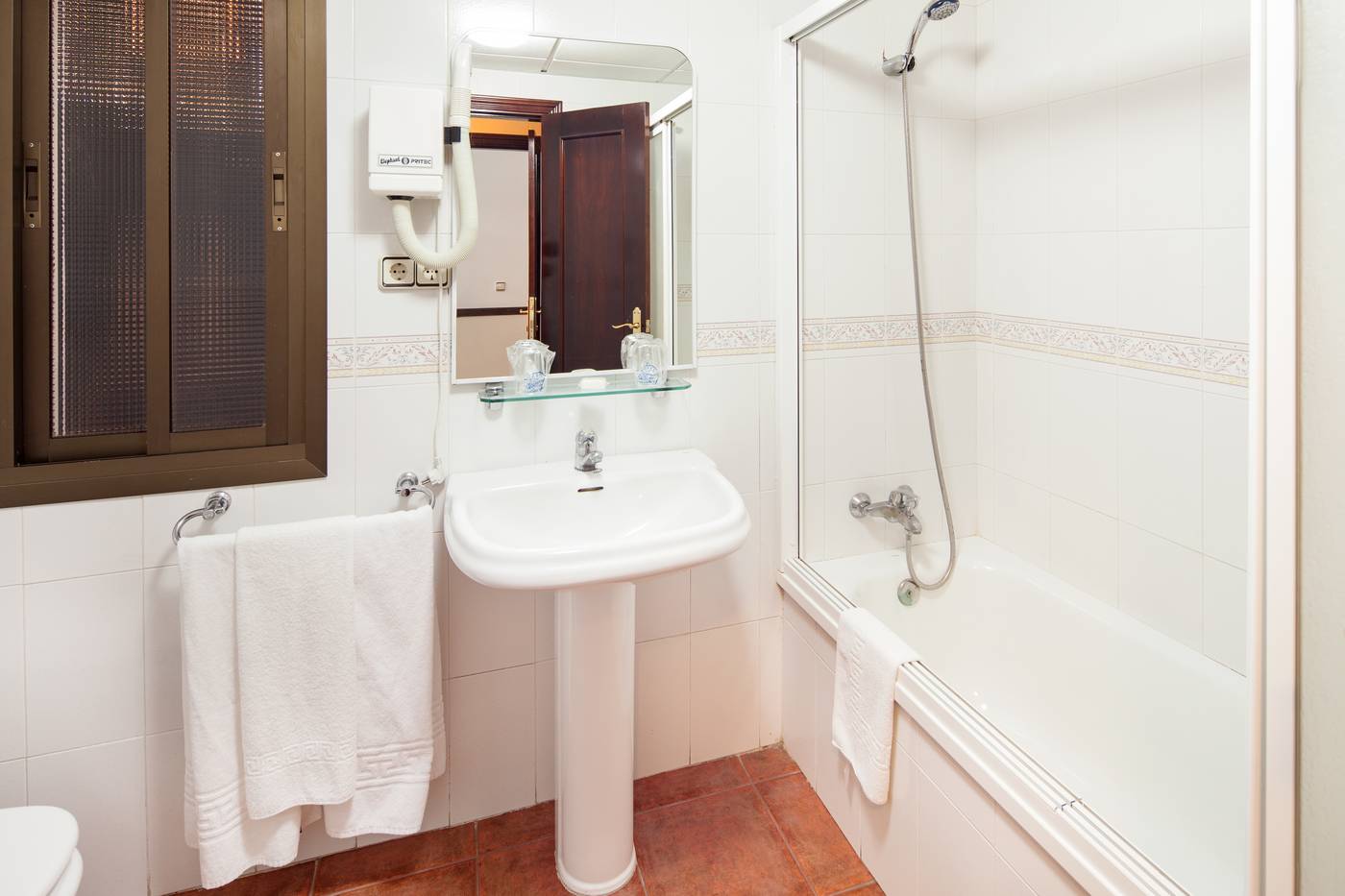 Hotel---Bungalows-Balc----n-de-Competa-Room-29