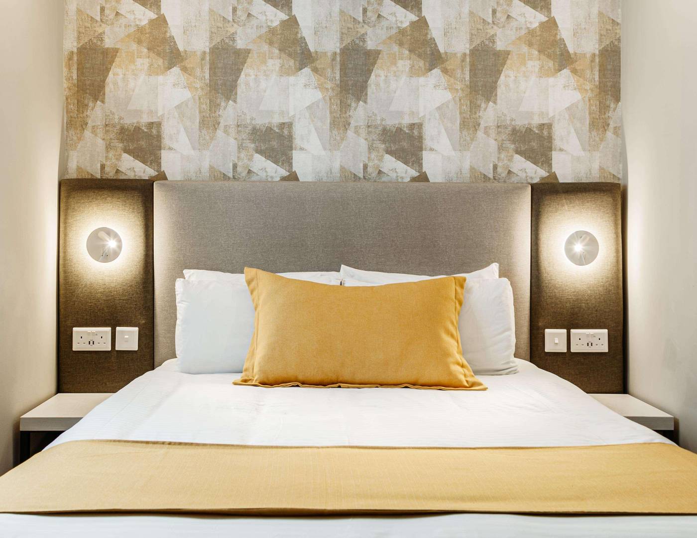 Pergola-Hotel---Spa-Room-33