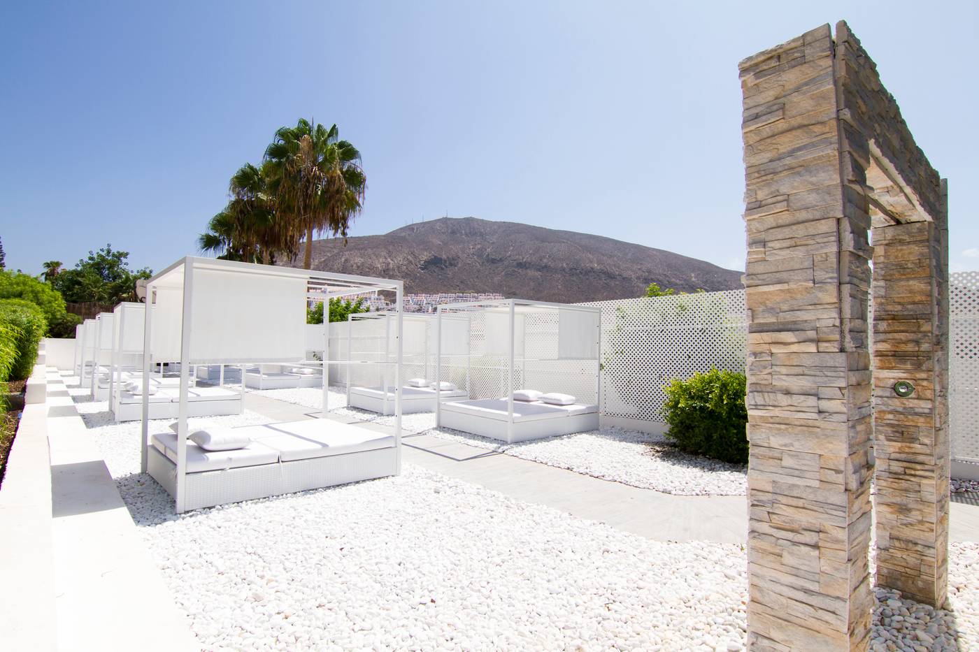 Checkin-Bungalows-Atlantida-Terrace-6