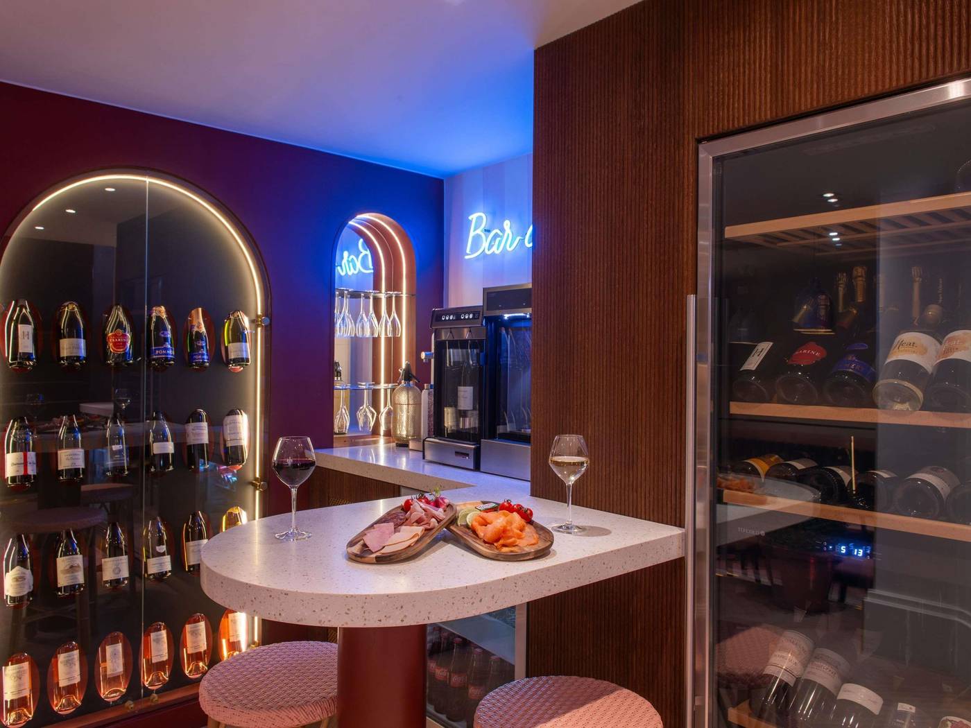 Mercure-Paris-Pigalle-Sacre-Coeur-General-view-21