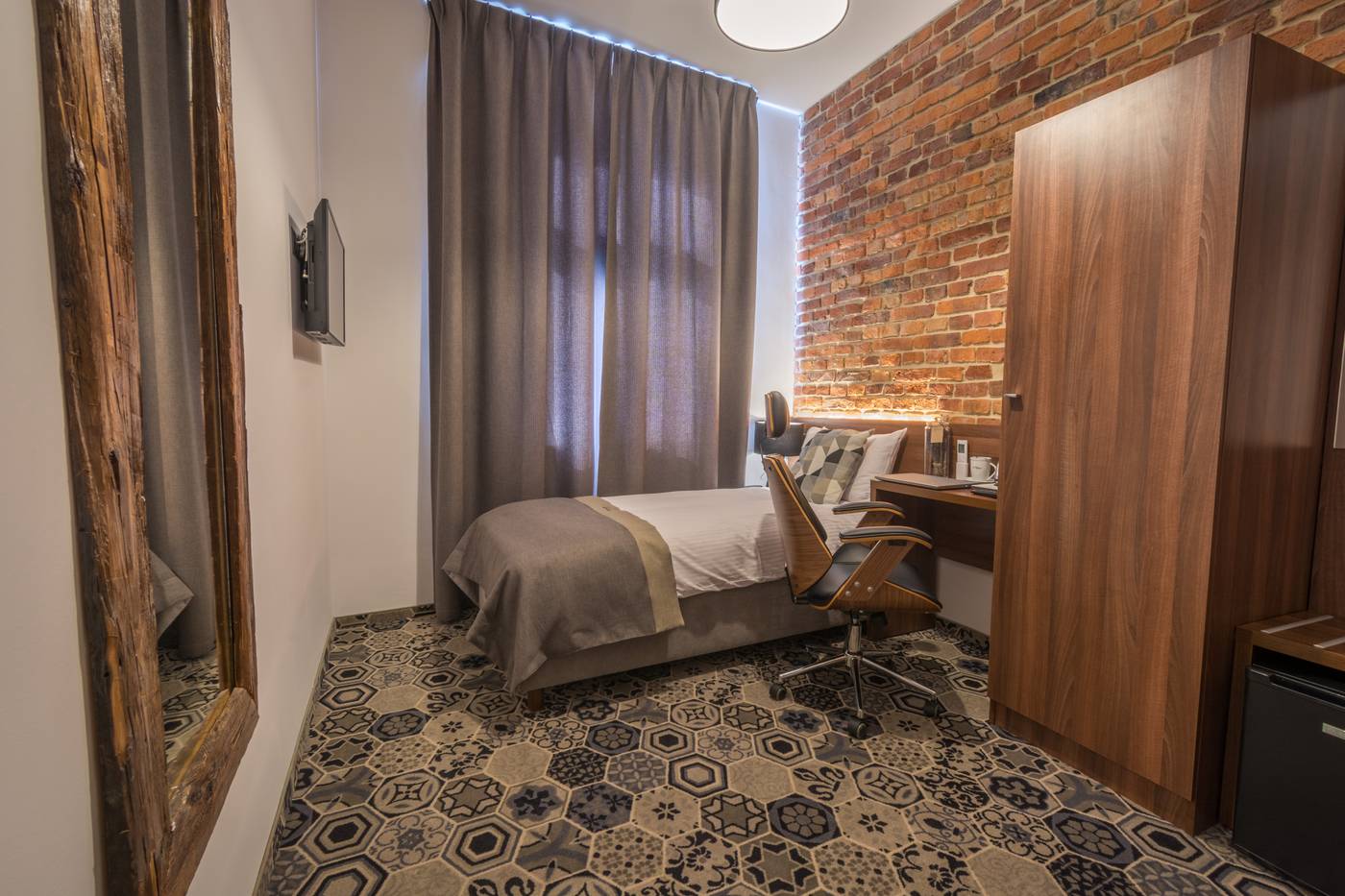 Hotel-Lavender-Room-35