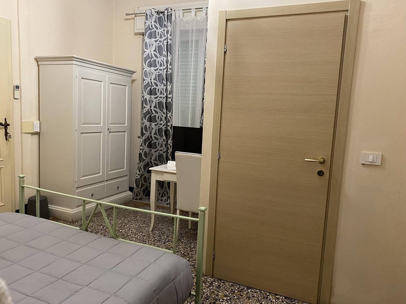 Villa-Catelli-Bed-And-Breakfast-Room-13