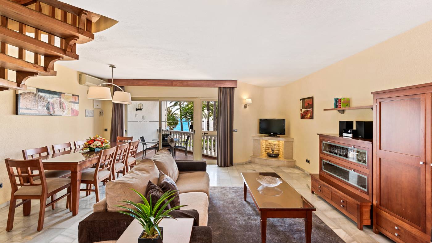 Macdonald-Leila-Playa-Club-Room-21